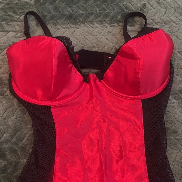 Fredricks of Hollywood Seduction Nightie Garter Clips Underwire Black Red L - Picture 2 of 9